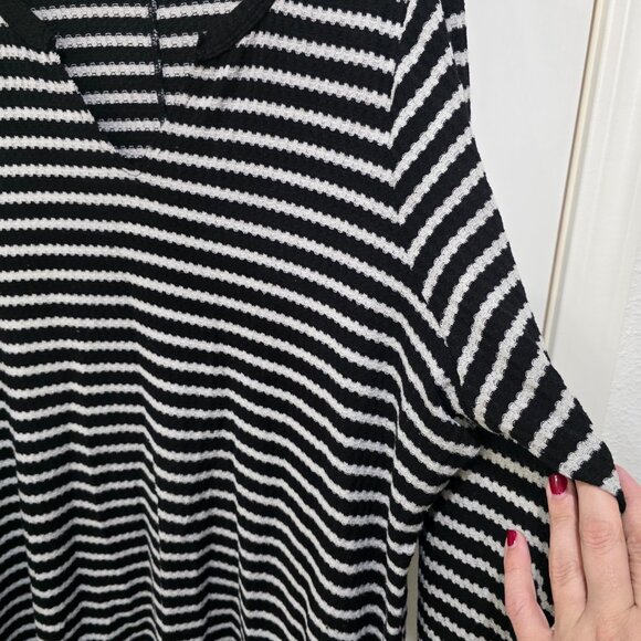 Torrid Plus Size 3X Black White Striped Thermal Waffle Knit Top Cozy Long Sleeve - Picture 7 of 11